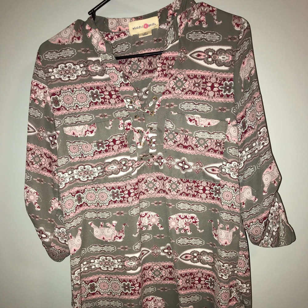 ⚡️SALE⚡️Elephant print top🐘